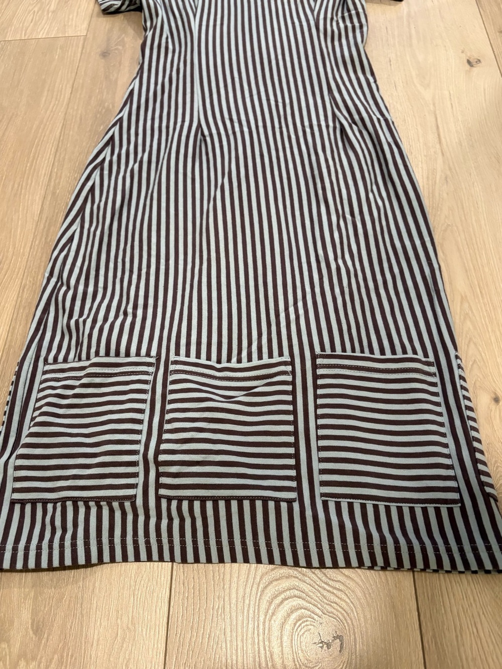 Fashion Brand Company Black and White Striped Midi Dress - Picture 3 of 6